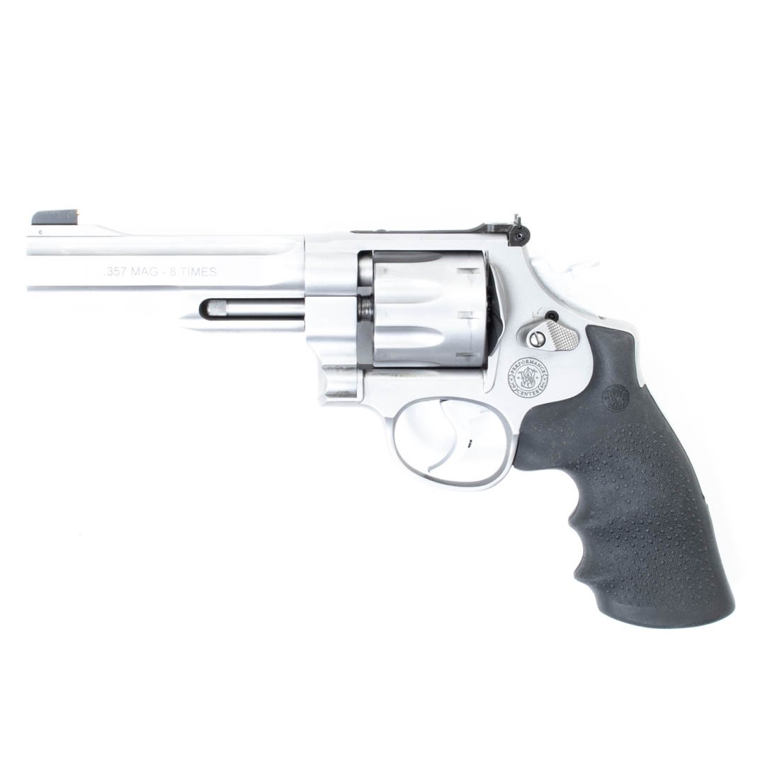 SMITH & WESSON 627-5 PERFORMANCE CENTER 8 TIMES .357 MAG REVOLVER HANDGUNS